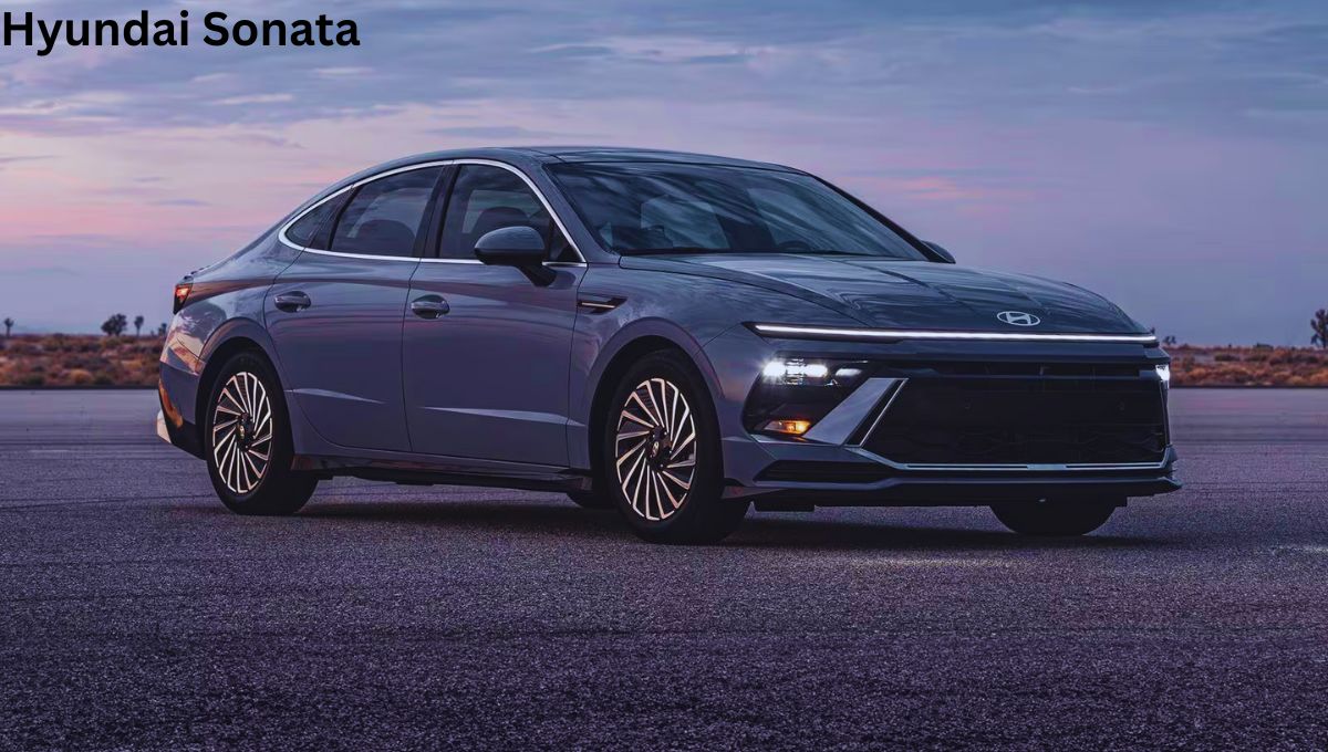 Hyundai Sonata पर ₹55,000 की सीधी छूट